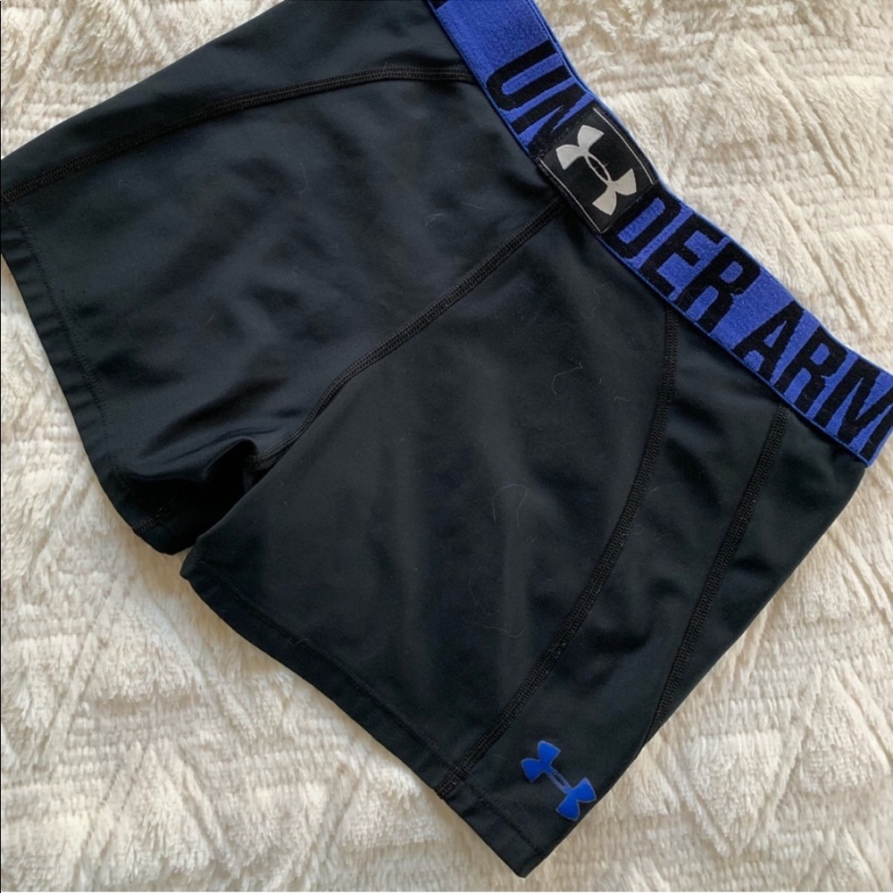 Under Armour 3’’ spandex shorts